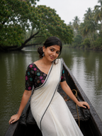 Navrai Majhi Blouse