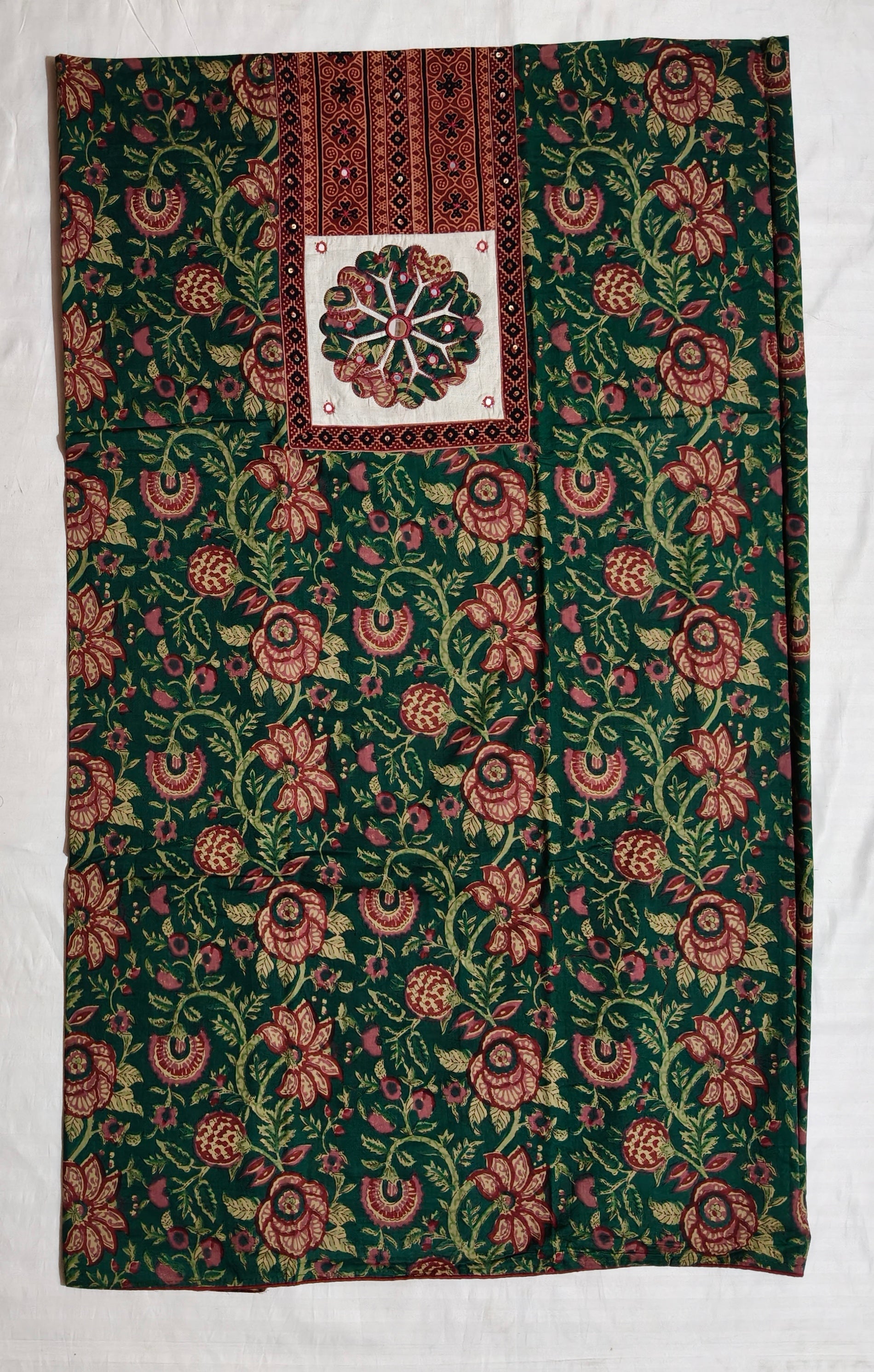 Hara Gulzar Dress Material