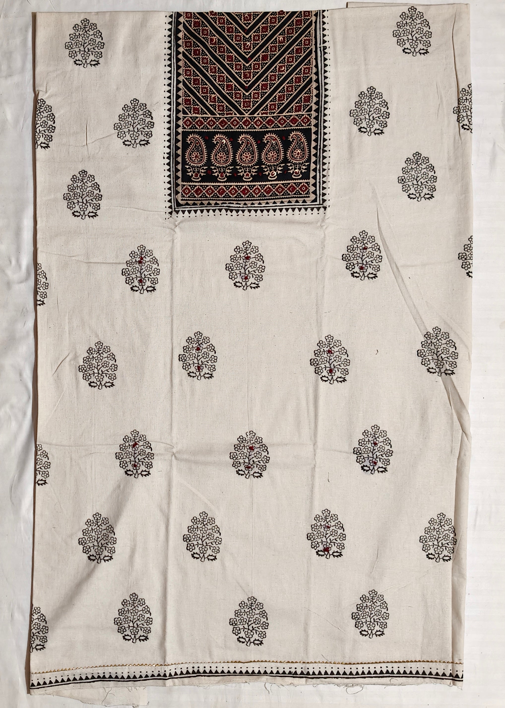 Noor-e-Ajrakh Dress Material