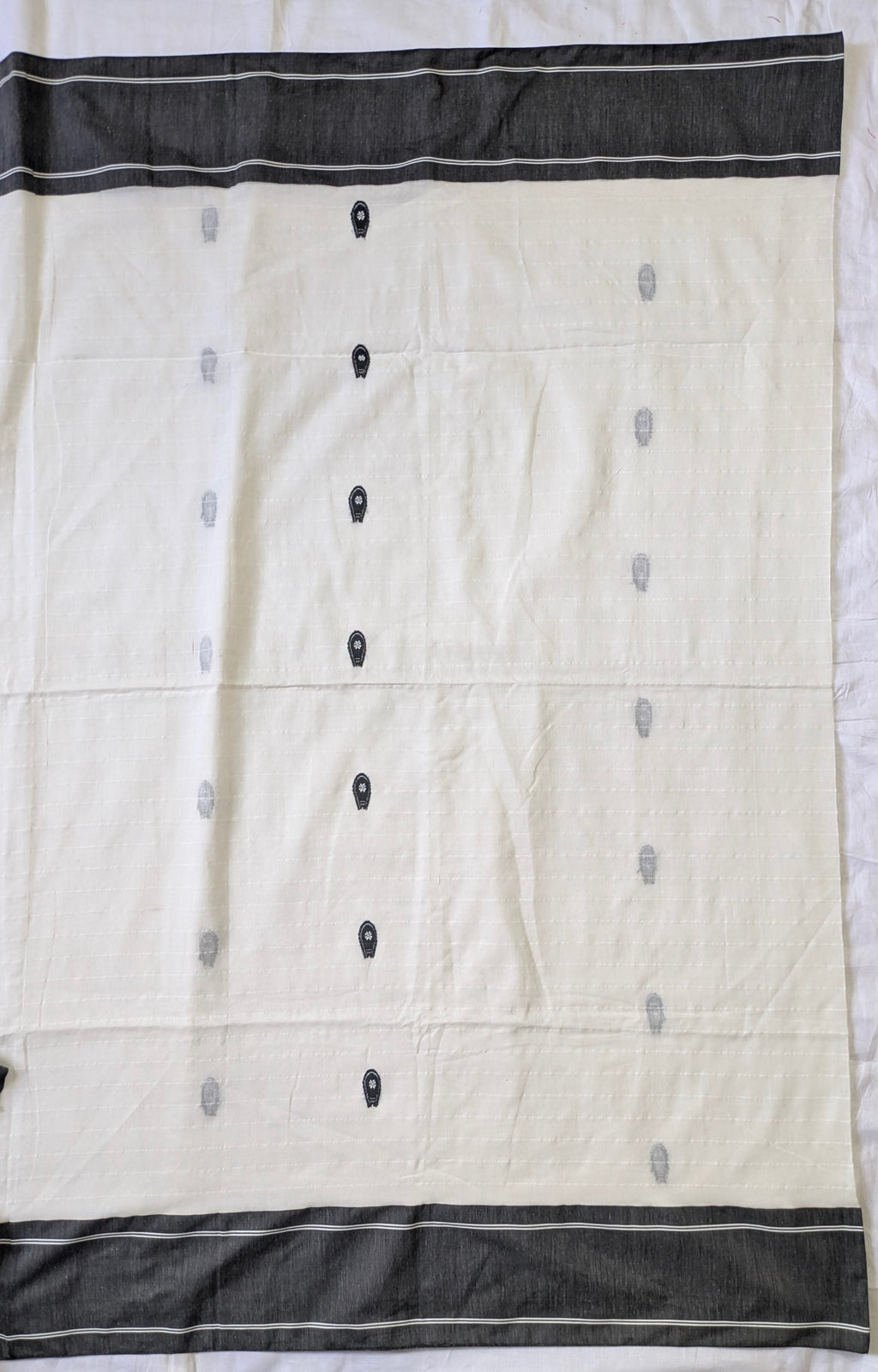 Iktara Kulo Khadi Saree