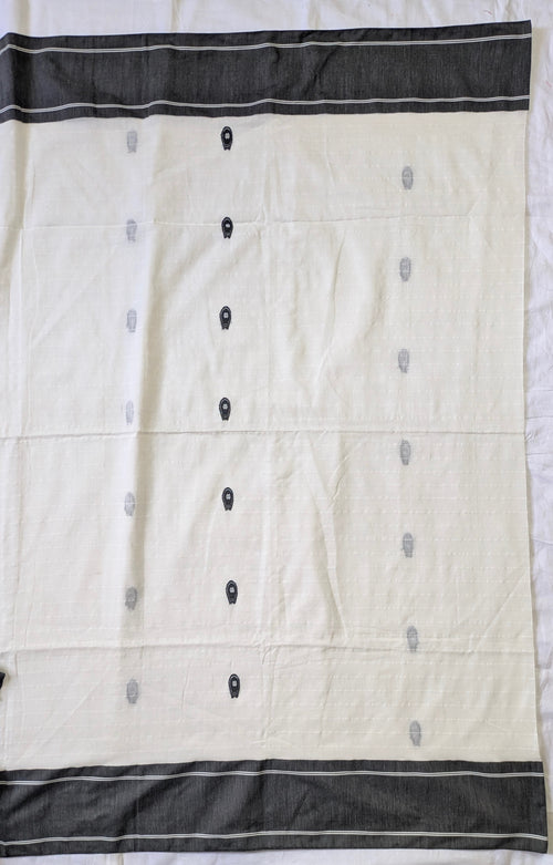 Iktara Kulo Khadi Saree