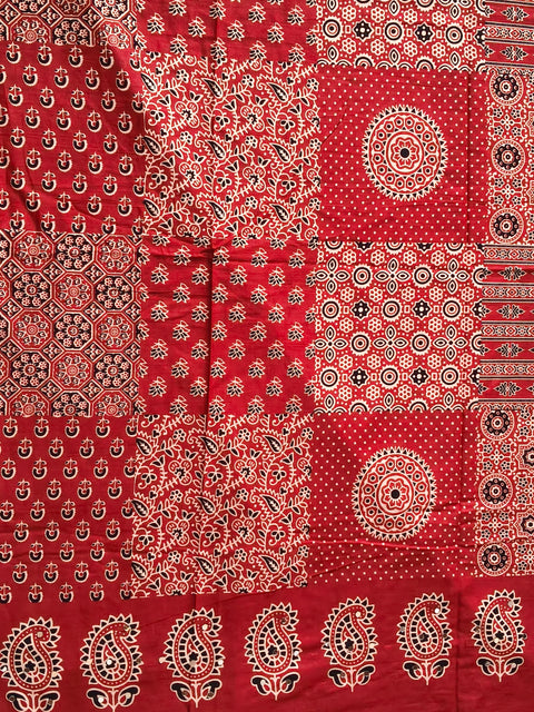 Red Ajrak dupatta print detail
