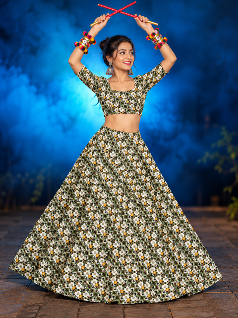 Bandani Chania Choli Under 2000 model shot