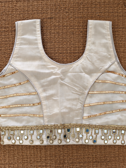 Gulabi Noor And White Mirror Chaniya Choli