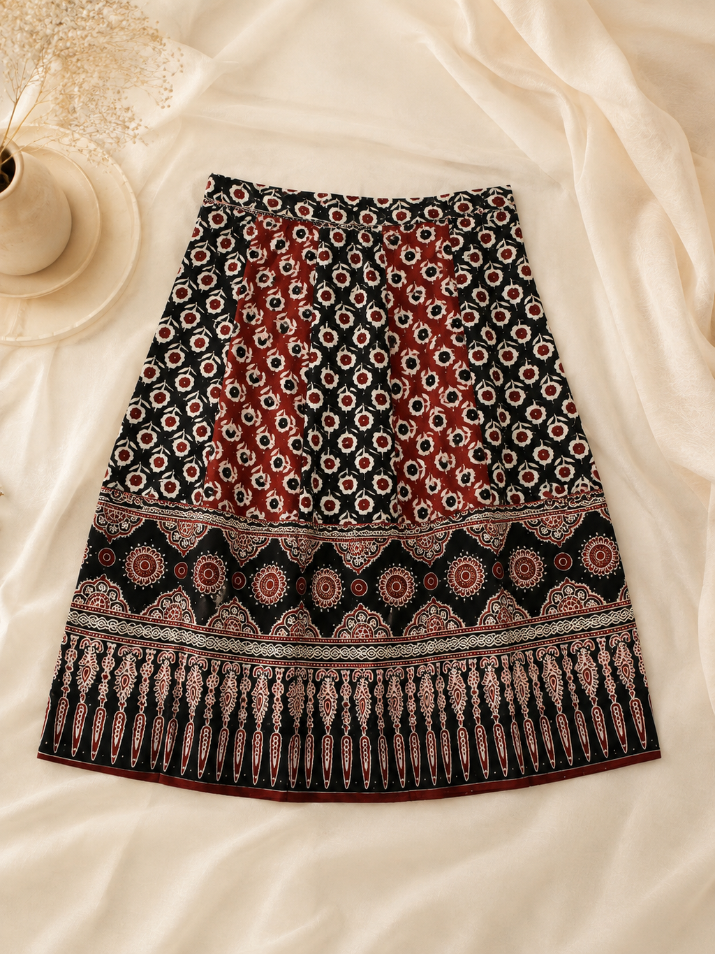 Dot Flower Marron Black