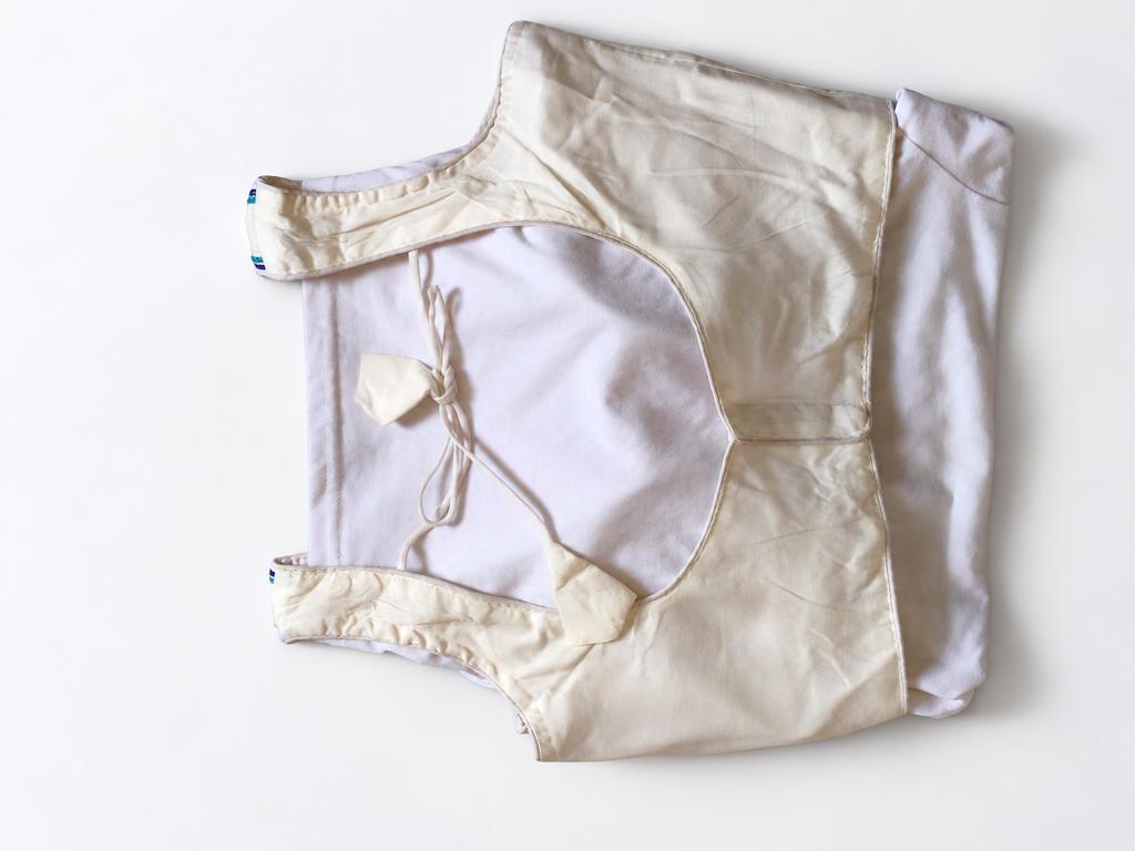Blouse back tie detail