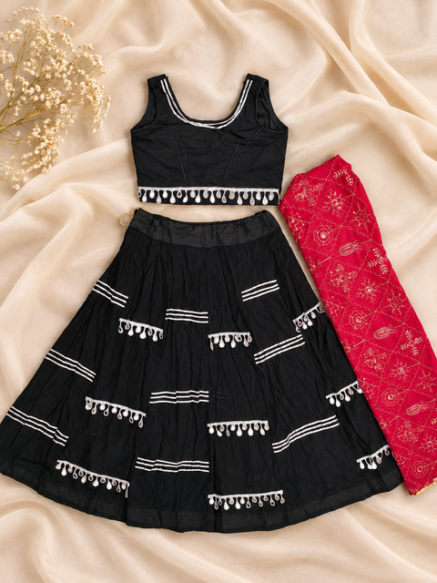 Black Ghagara With Red Dupatta Set