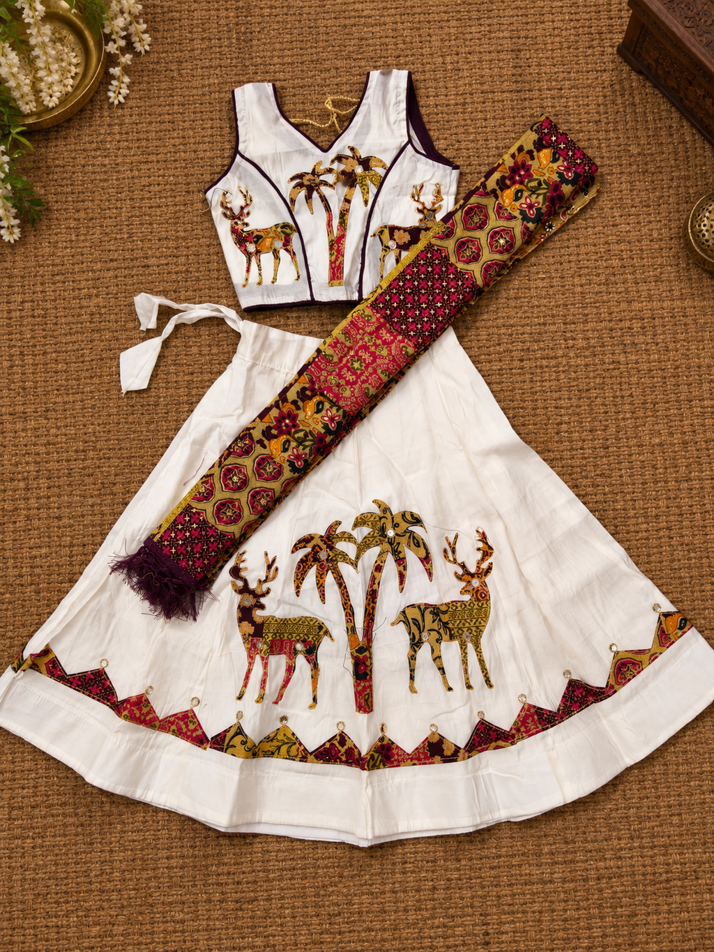 Maroon White Deer Chaniya Choil