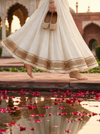 Gotta patti border close-up on Navratri lehenga