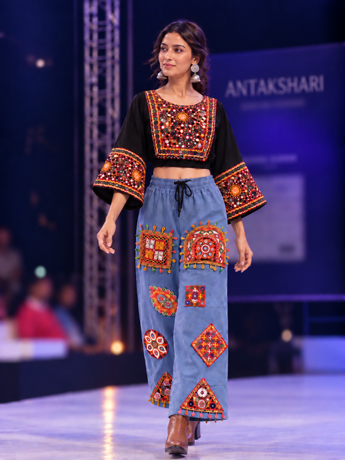 Light blue denim palazzo model view 2