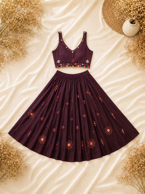 Desi Girl Coffee bunting mirror-work chania choli model view 2