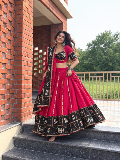 Gulabi Gajraas magenta elephant motif chaniya choli — model shot (17)