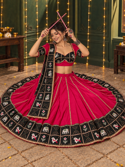 Gulabi Gajraas magenta elephant motif chaniya choli — model shot (18)