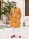 Desi Boyz – Kesari Bandhani Print Kurta for Men