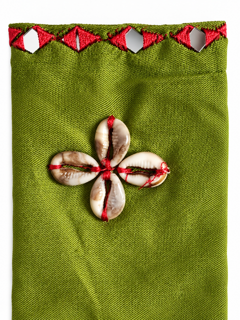 Four petal blouse motif