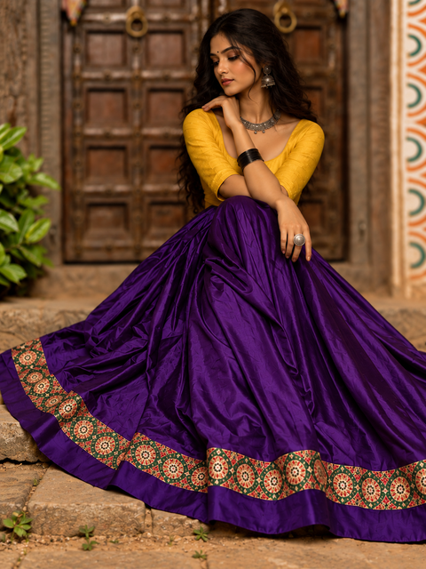 Purple side reversible skirt embroidery and border close-up