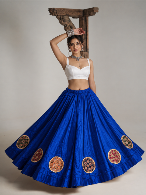 Ulat Palat festive skirt alternate styling